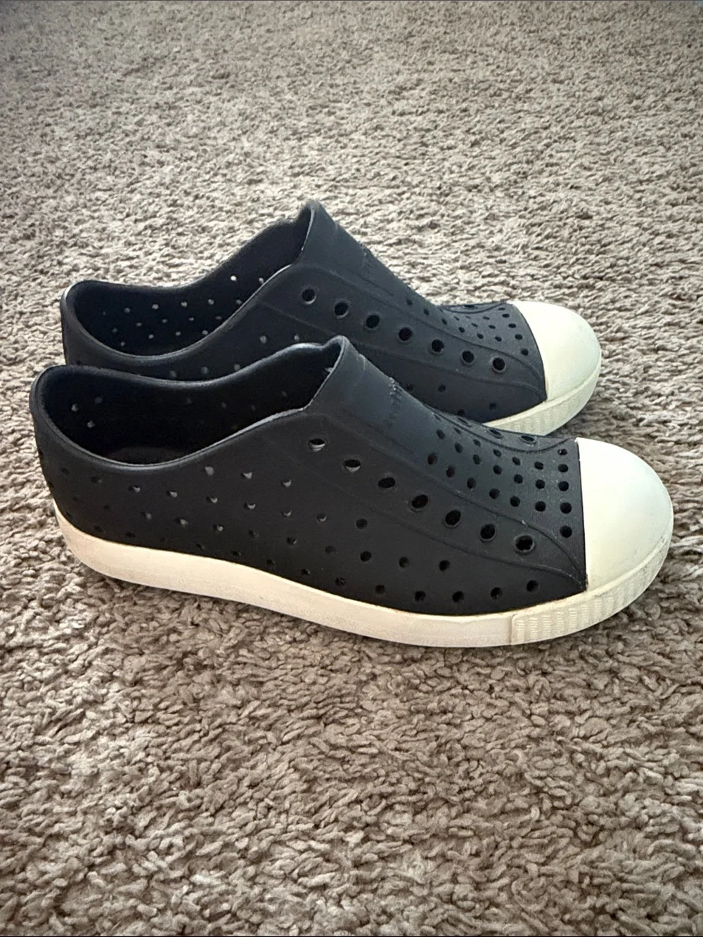 Native Kids Water Shoe Slip-On in Black with White Toe